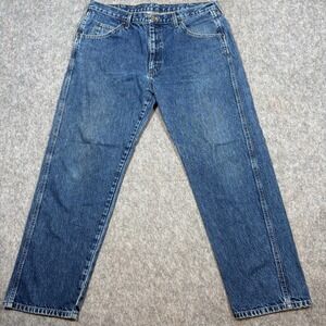 Wrangler Jeans Men's Size 38x30 Straight Leg Blue Denim Medium Wash Regular Fit